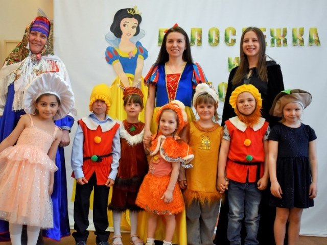 Художественно-театрализованная студия «Колокольчик»